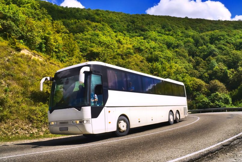 В Болгарии туристический автобус попал в ДТП и загорелся