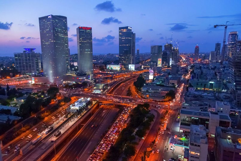 В Израиле продлили карантинные ограничения для граждан и туристов