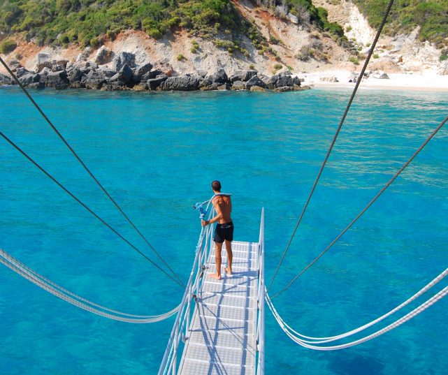 Греция! Начни лето в мае!