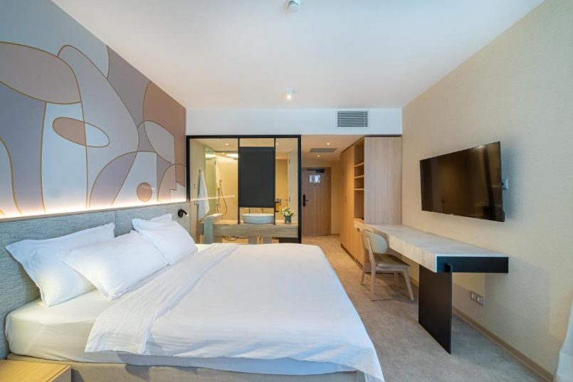 🇧🇬 Bulgaria, Hotel renovat, amplasat pe prima linie!