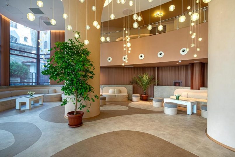 🇧🇬 Bulgaria, Hotel renovat, amplasat pe prima linie!