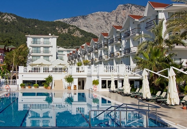 🧳 „Hai în Turcia! Pachet complet la super preț” din 6 iunie , de la  555 euro