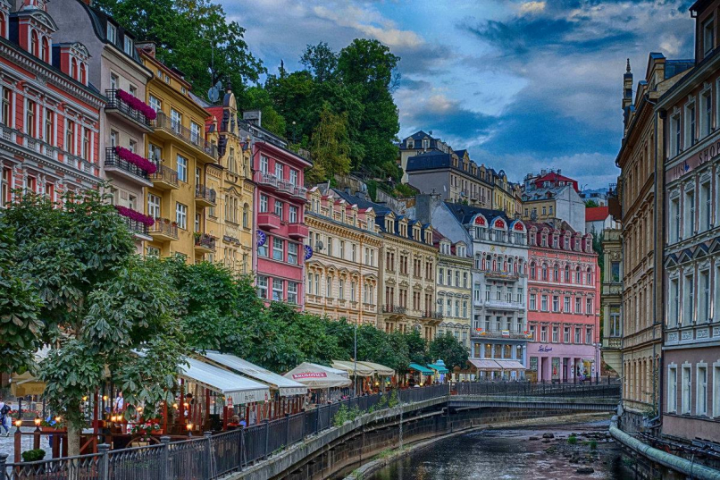 Чехия, Карловы Вары - Sirius 4*   Лечение и отдых всего за 640€/чел.!